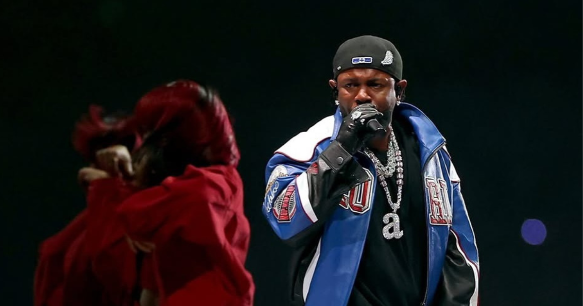 Kendrick Lamar in His Diamond Jewels Performing at Super Bowl