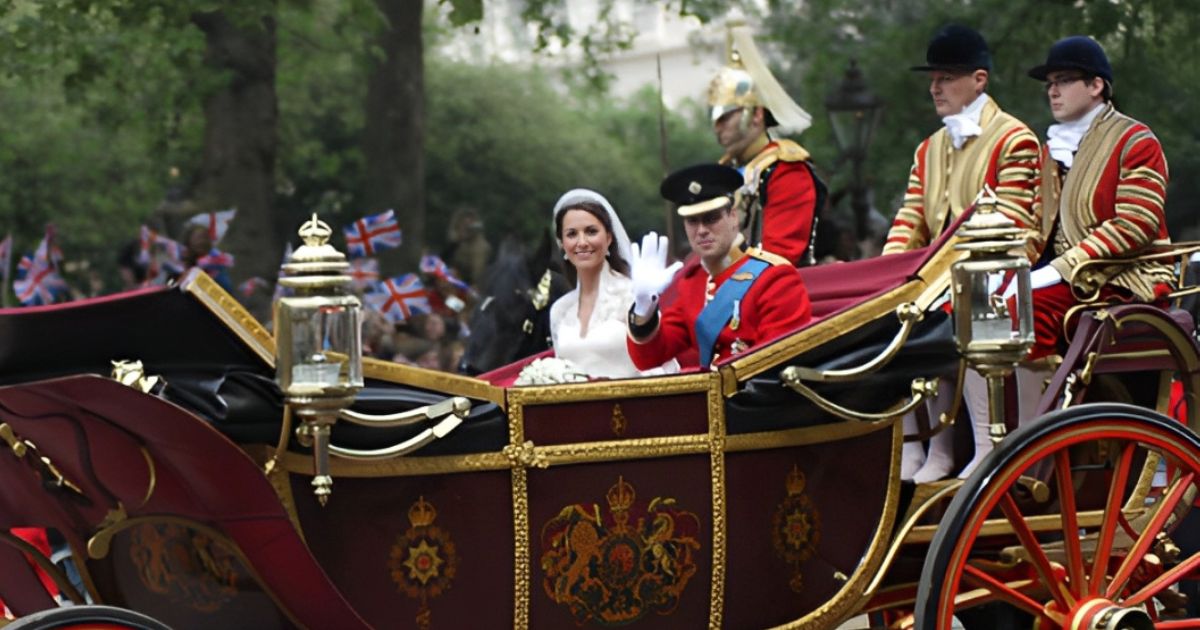 Kate Middleton and Prince William during their royal carriage ride