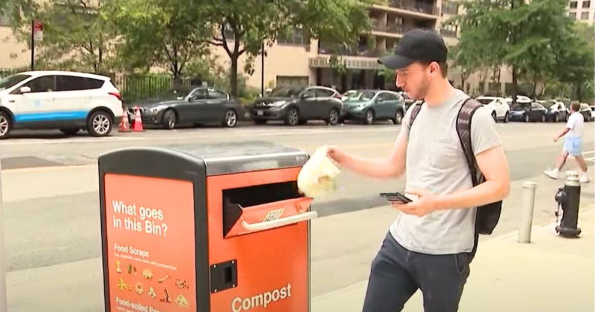NYC residents are required by law to separate food waste from trash