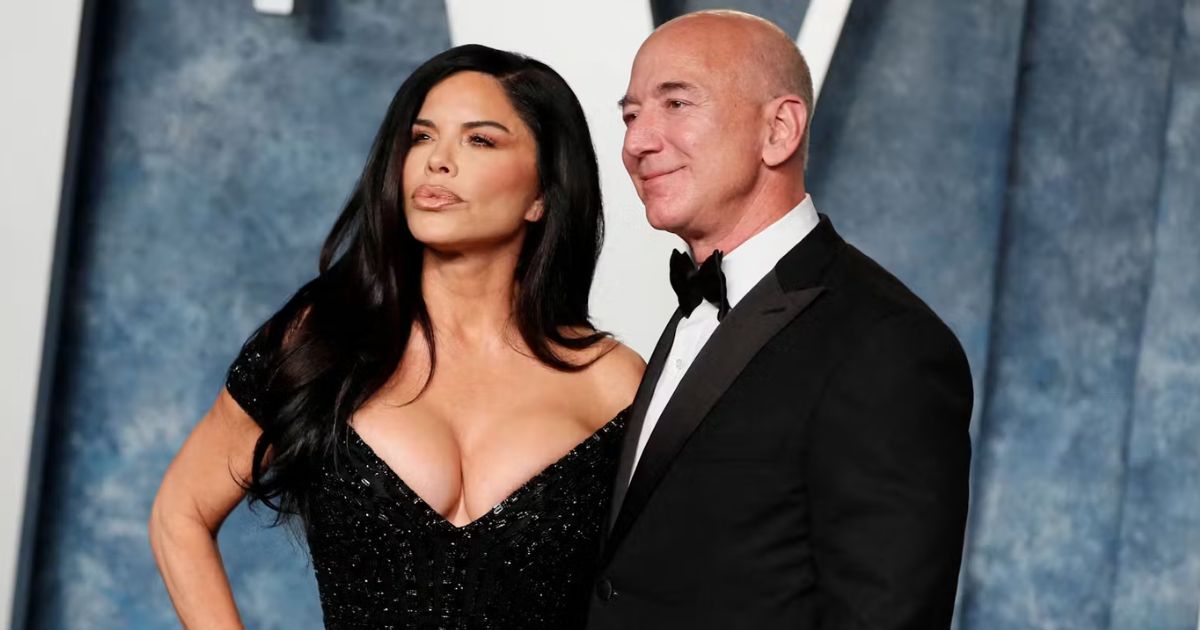 Did Lauren Sanchez get face lift?