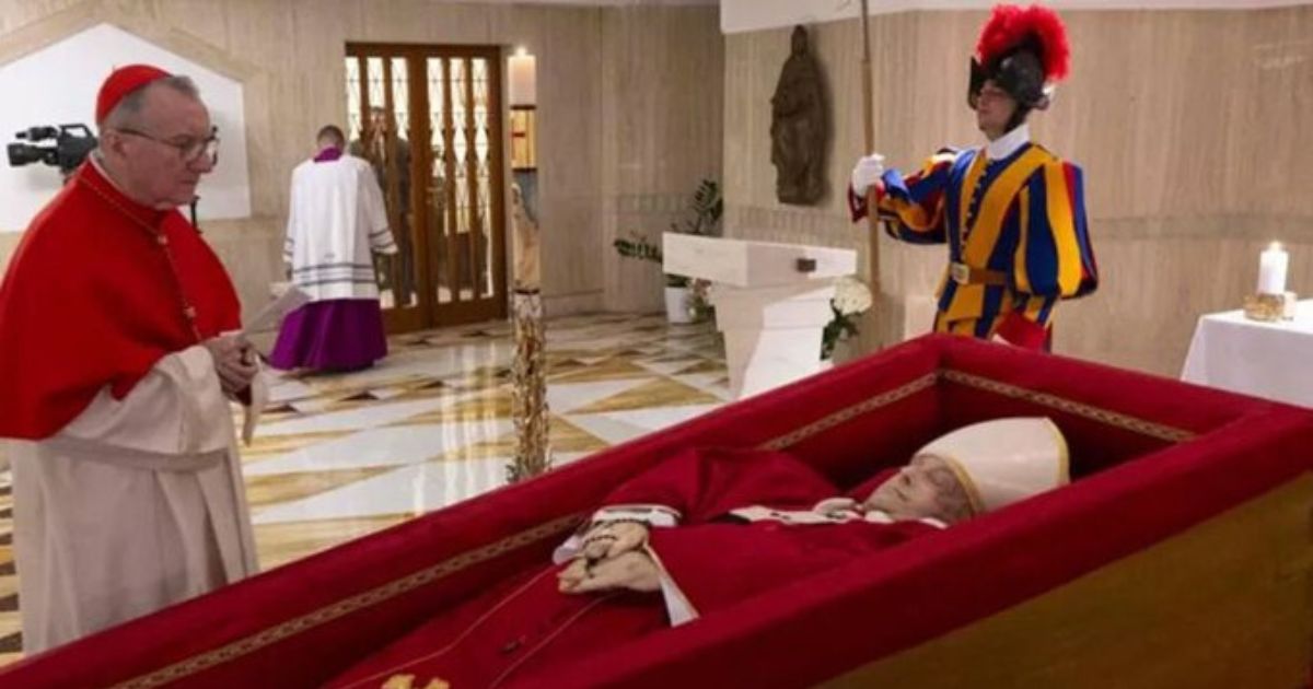 Pope Francis Merchandise Appears Online Just Minutes After Death