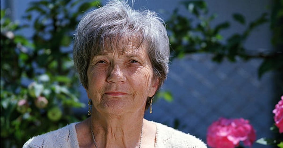 Reddit Users Share 7 Brutal Truths About Aging