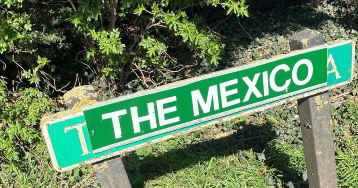 The America Sign Changed to The Mexico