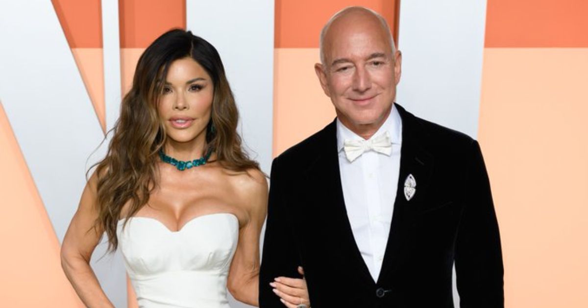 Jeff Bezos & Lauren Sánchez’s Wedding Spark Money Rumors