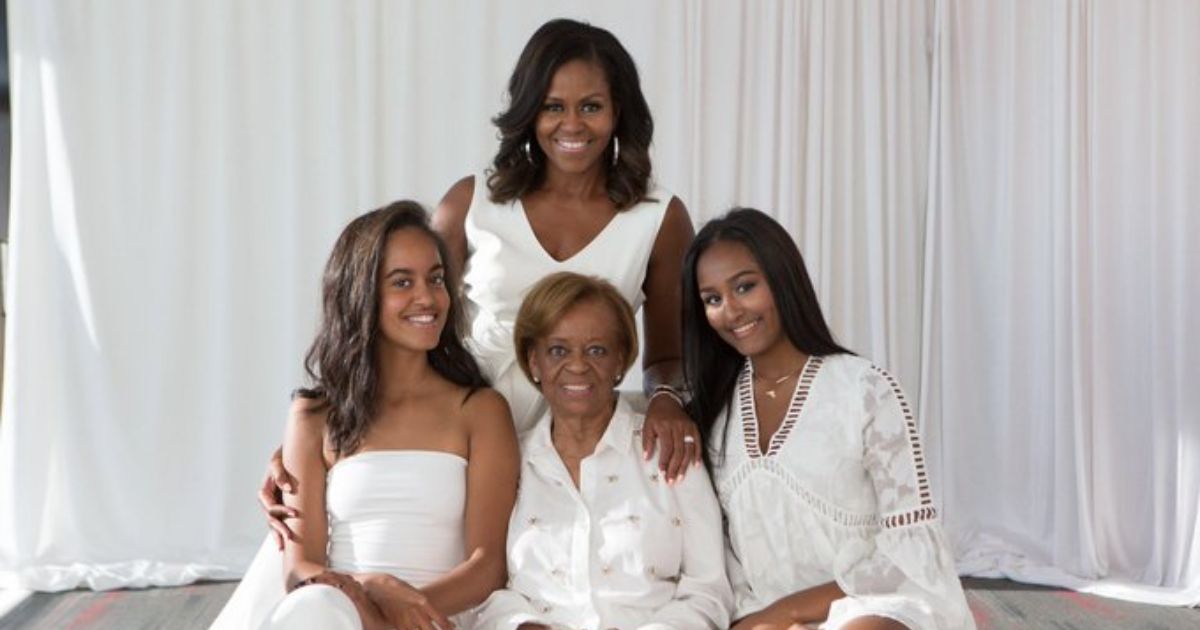 Michelle Obama with two daughters and mother