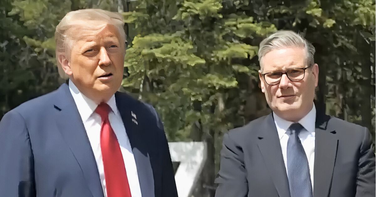 Donald Trump dropped trade deal papers as UK PM Keir Starmer picked them up at G7 Summit 2025