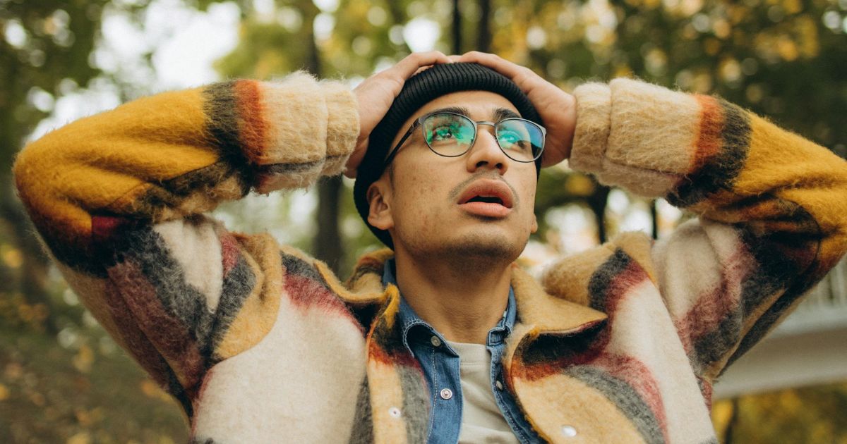 Man recalls seeing a glowing light and a silhouette during a near-death experience due to aneurysm