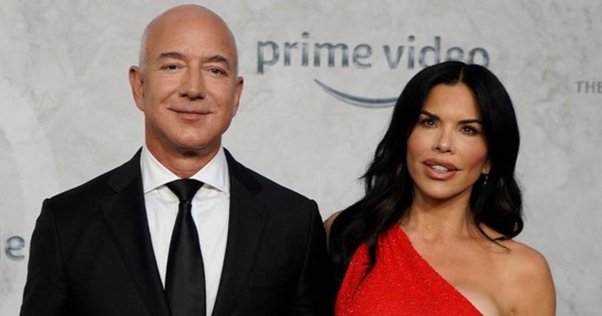 Venice locals disrupting Bezos Wedding