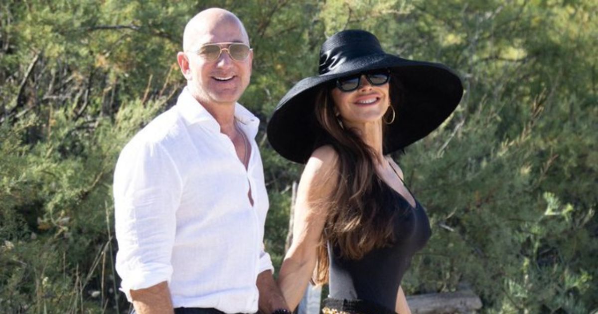 Lauren Sanchez and Jeff Bezos at there honeymoon