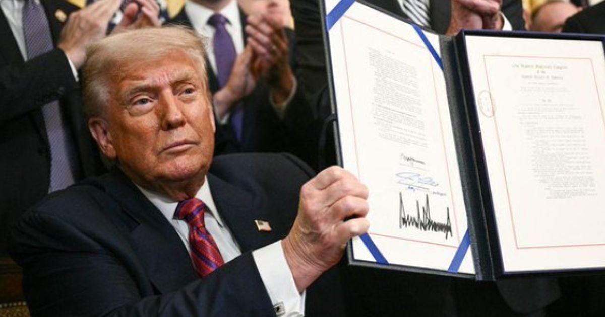 Trump mocks Japanese businessmen