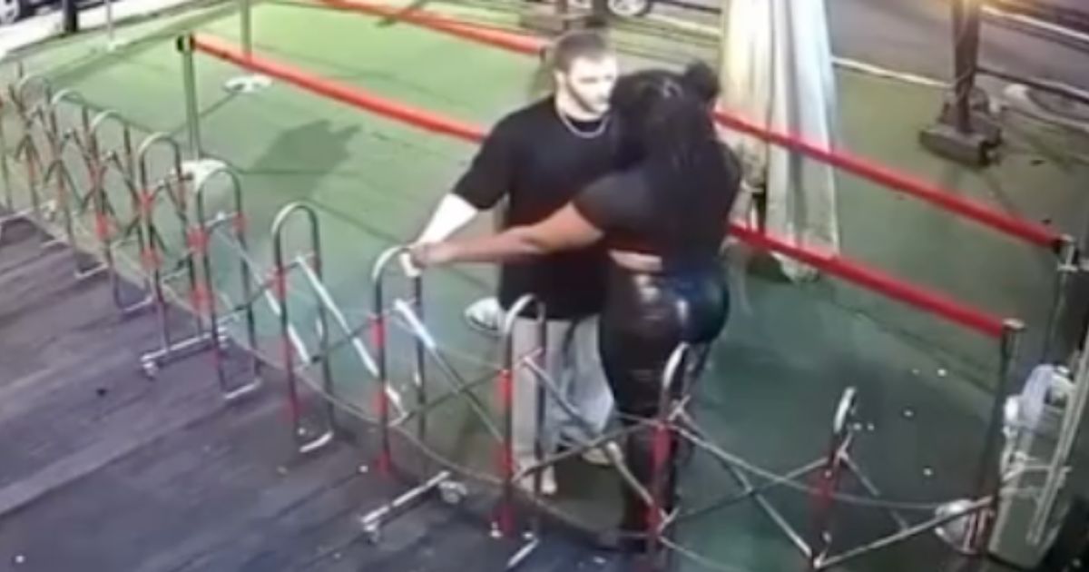 Black woman defends herself against a man who tried to snap her neck