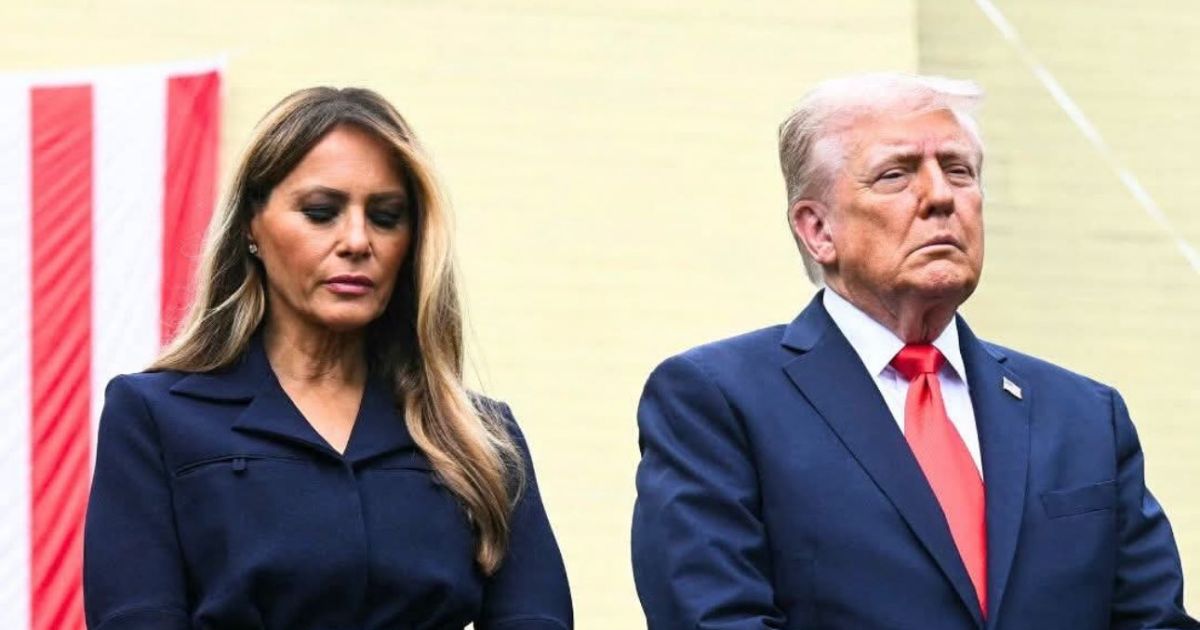 Lip Reader Reveals Donald Trump’s Heartbreaking 3-Word Comment to Melania at 9/11 Memorial.