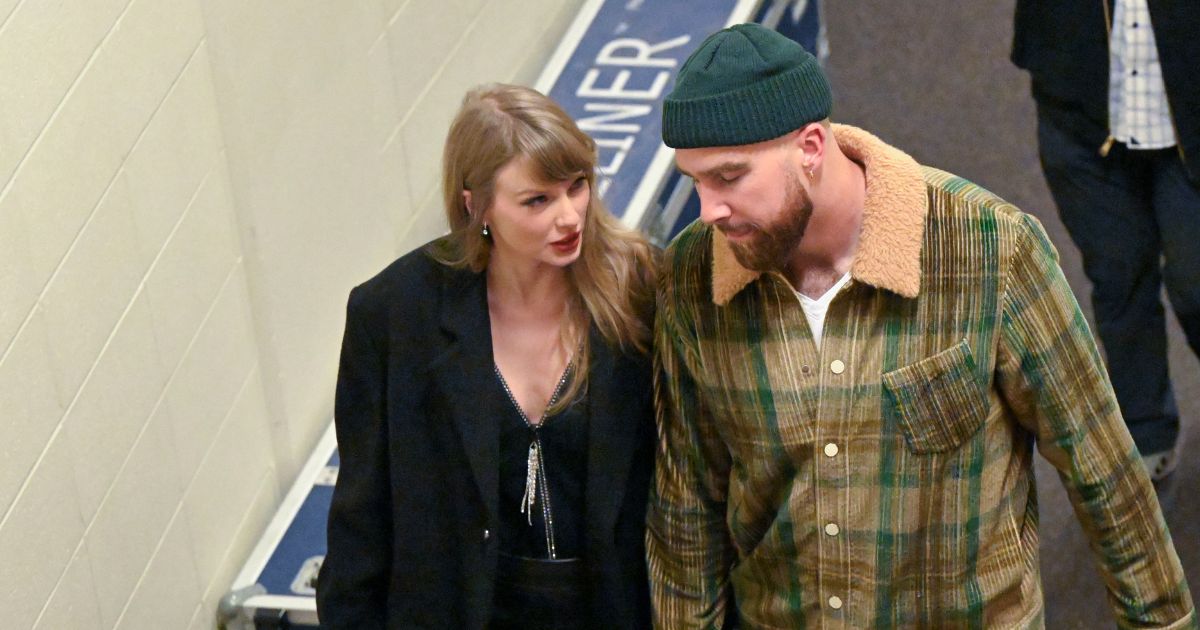 Taylor Swift and Travis Kelce (@kctammy2009|X).