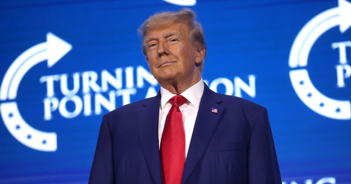 Donald Trump suffers from dementia?