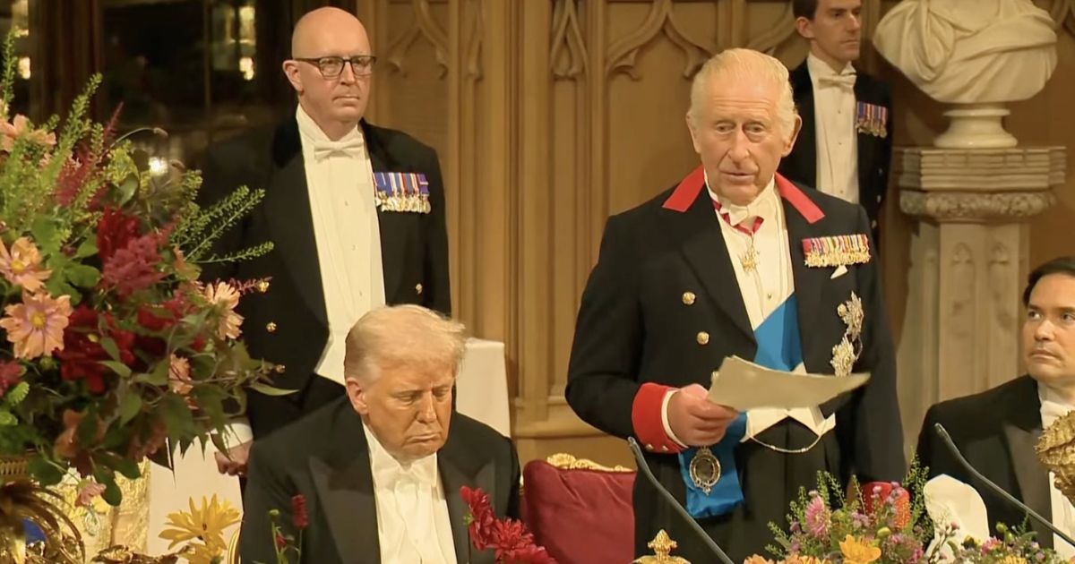 Donald trump at state dinner in UK