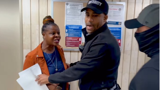 ICE agents threatens to send American woman to jail